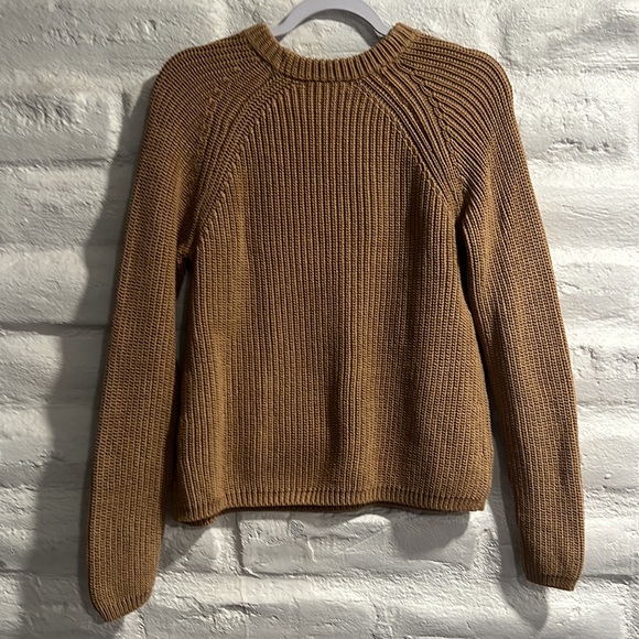 QUINCE Fisherman Crew Sweater - Picture 10 of 11